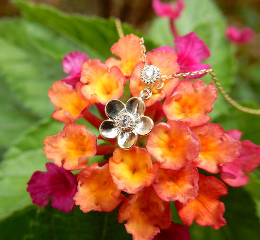 Collana “spirea”　＜ゆきやなぎ＞