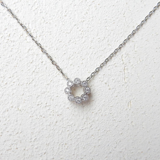 Collana “Cerchio di luminii”　＜煌めきの環のネックレス＞