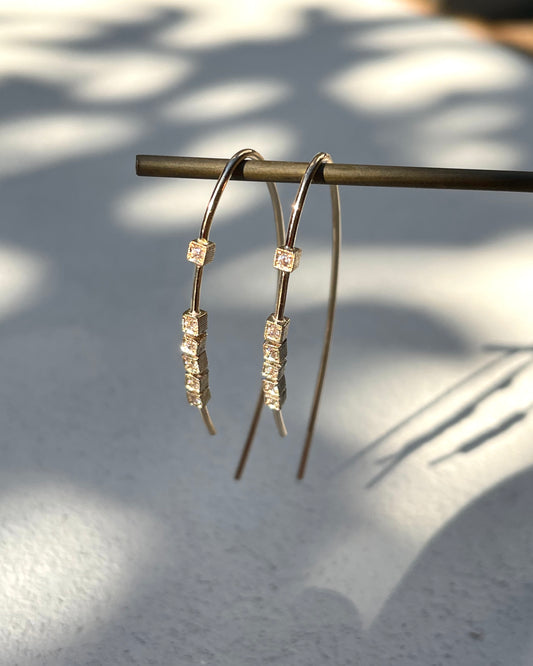 Orecchini ”6 cubi” ＜6つのキューブのピアス＞