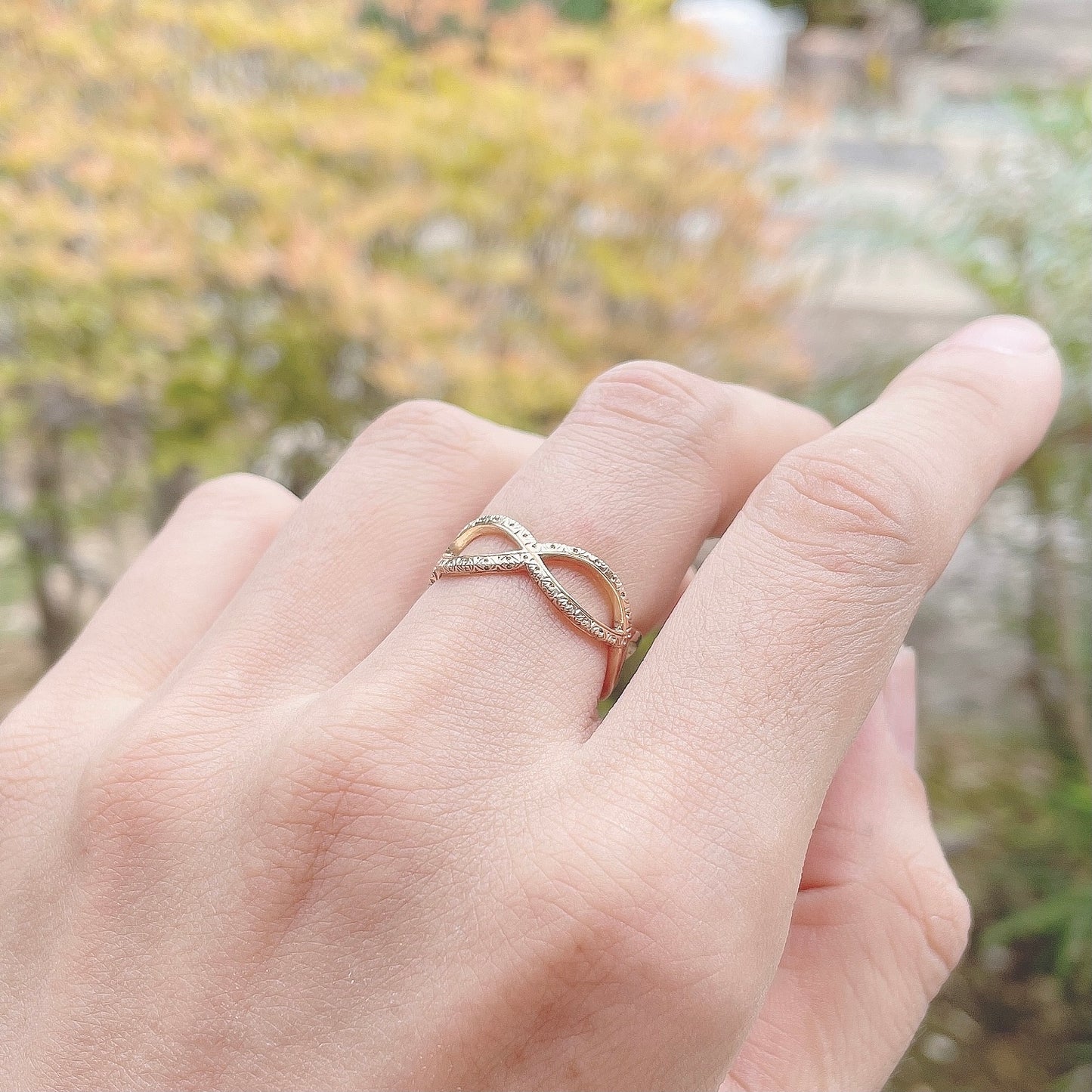 Decorato anello “intrecciato”　＜飾り彫りリング ”無限大”（大）＞ K10YG